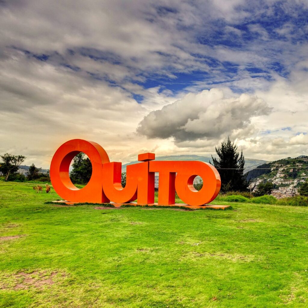 Quito: Una Ciudad de Diversidad y Oportunidades Industriales